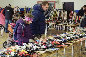 Največ zanimanja je za otroško opremo