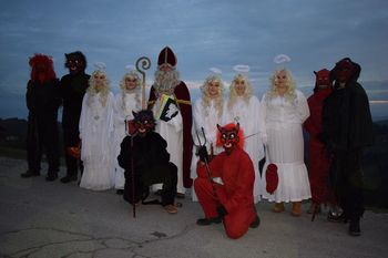 Miklavž obiskal črnovrške otroke