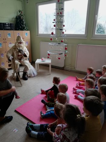 Veseli december v Vrtcu Borovnica, enota Breg