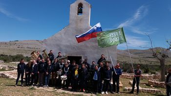 Po Murterju še na budnico