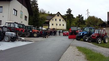 Blagoslov traktorjev