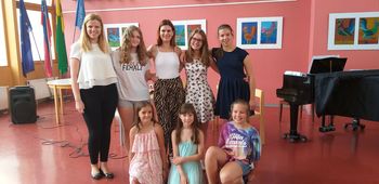 Pevska nastopa na Dobrovi Pevska nastopa na Dobrovi