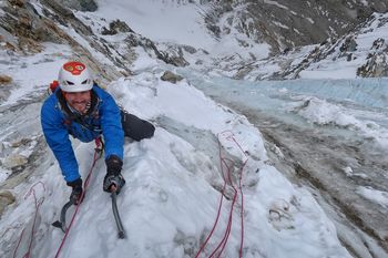 Plezanje na območju Khumbu, Himalaja
