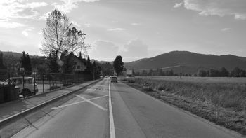 Strategija mobilnosti in varnosti v Občini Dobrova - Polhov Gradec Strategija mobilnosti in varnosti v Občini Dobrova - Polhov Gradec