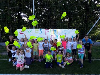 Z veselimi igrami v poletje