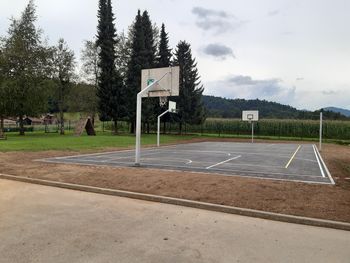 Občina ureja športnorekreacijski objekt na prostem za mladino in odrasle