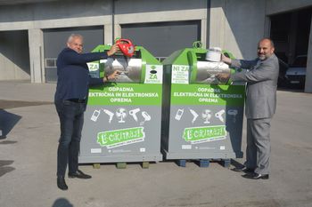 Doslej zbrali že 38 ton odpadkov