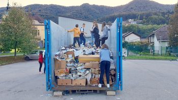 Akcija zbiranaj starega papirja