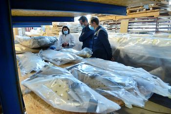 Deblak bo postavljen na ogled šele čez nekaj let