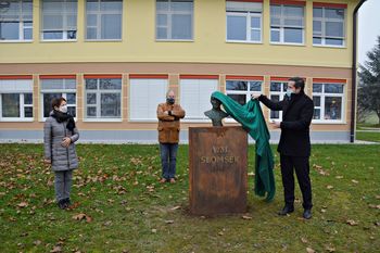 Odkrili Slomškov doprsni kip