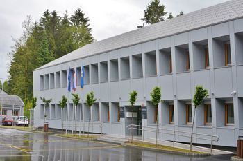 Minister, župan in načelnica prerezali slavnostni trak