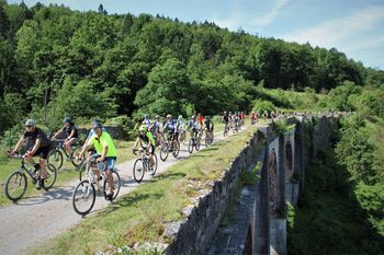 Barjanka v enkratnem razgledu s Paškega mostu