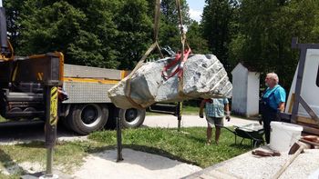 Nocoj na Sveti Trojici: maša za domovino in kresni večer