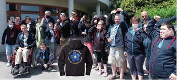 Challe Salle z donacijo in obiskom razveselil uporabnike Varstveno delovnega centra Vrhnika