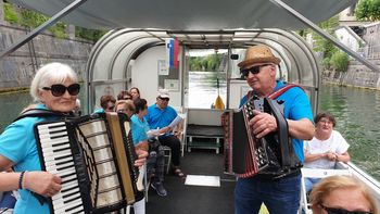 Z ladjico po Ljubljanici