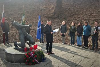 Slovesnost ob dnevu spomina na žrtve preserskega procesa