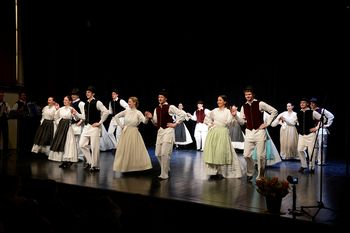 Nastopile štiri folklorne zasedbe