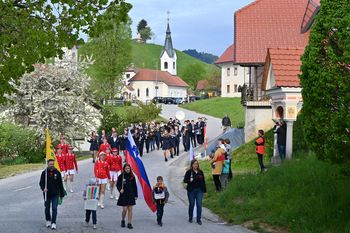 Prvomajska budnica Godbe Dobrova - Polhov Gradec Prvomajska budnica Godbe Dobrova - Polhov Gradec
