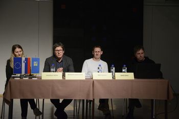 Kričečim oglasom bo odklenkalo