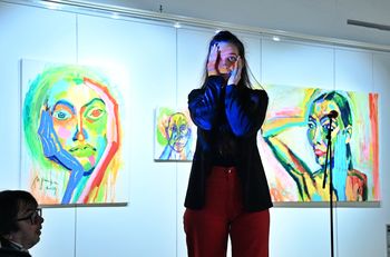 V Cankarjevem domu razstavlja Nuša Smolič