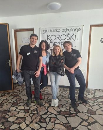 Na gledališki tržnici