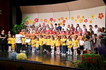 Letni koncert pevskih zborov Cankarjeve šole