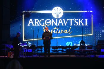 Zagorel je argonavtski ogenj