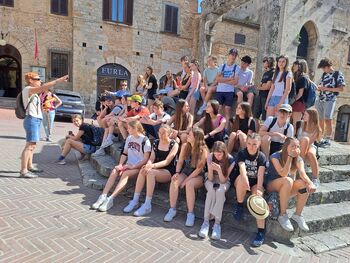 Učenci Slomškove in Cankarjeve šole pod soncem Toskane