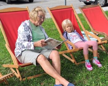 Knjižnica pod krošnjami ponovno v Dragomerju