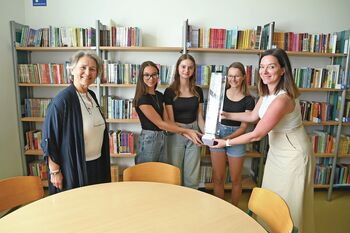 Pokal najboljše barjanske zgodbe se je preselil v Slomškovo šolo Pokal najboljše barjanske zgodbe se je preselil v Slomškovo šolo