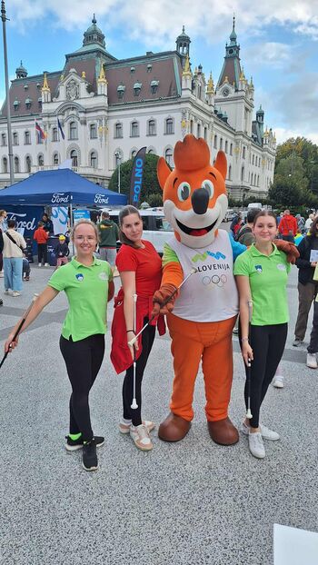 Tudi horjulske mažorete in twirlerice na Olimpijskem festivalu