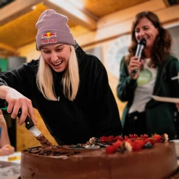 Plezalni center Verd skupaj z Janjo Garnbret praznoval 10. rojstni dan