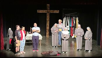 Gledališka sezona v polnem teku Gledališka sezona v polnem teku