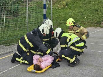 Mesec požarne varnosti na POŠ Črni Vrh Mesec požarne varnosti na POŠ Črni Vrh