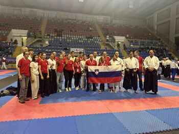 Borovniški karateisti sodelovali na evropskem prvenstvu in pri obeleženju 125-letnice športa v Borovnici Borovniški karateisti sodelovali na evropskem prvenstvu in pri obeleženju 125-letnice športa v Borovnici