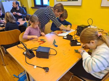 Elektronika za najmlajše na Miklavževem sejmu Elektronika za najmlajše na Miklavževem sejmu