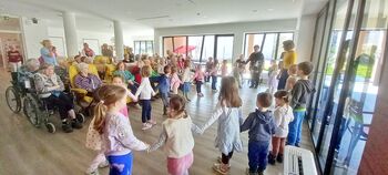 Praznovanje materinskega dne Praznovanje materinskega dne