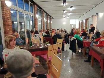 DAN ŽENA V DU MIREN TUDI Z RAZSTAVO LIKOVNIH DEL 