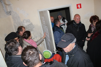 Ohranili naj bi dobro, odvzeli slabo