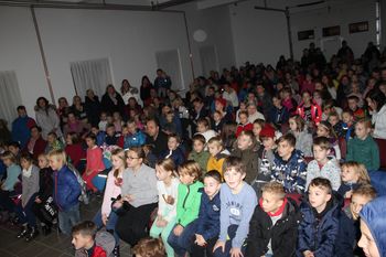 Na Miklavža čakala  množica otrok