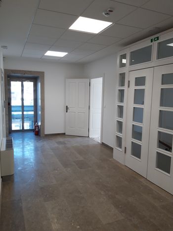 Aprila končana dela v novi ambulanti in lekarni