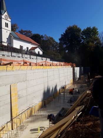 Dela na pokopališču potekajo po načrtih