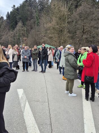 Odkritje temeljnega kamna za novo bivalno enoto Doma upokojencev Vrhnika v Občini Log – Dragomer Odkritje temeljnega kamna za novo bivalno enoto Doma upokojencev Vrhnika v Občini Log – Dragomer