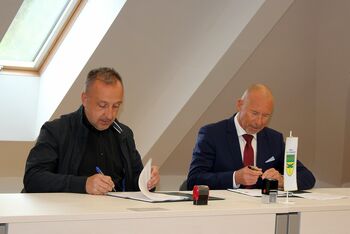 Občina podpisala pogodbo za gradnjo nadzidka šole