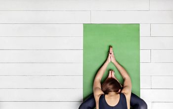 Vadba Joge v vsakdanjem življenju v grajskem parku - primerna za vse in brezplačna