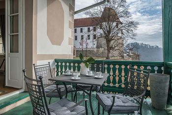 Vabljeni na grajski oddih v Sevnico