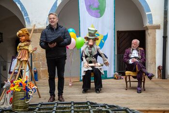 Tradicionalna obeležitev svetovnega dneva lutk na Gradu Sevnica Tradicionalna obeležitev svetovnega dneva lutk na Gradu Sevnica