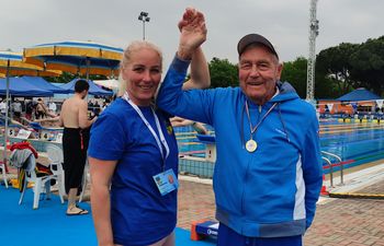 Veteranski prvak v plavanju