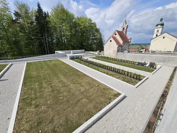 Slovesnost z blagoslovom razširjenega in prenovljenega pokopališča
