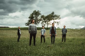 Livestream koncert s skupino POSEBNI GOSTJE